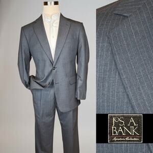 Mint Jos A Bank Signature 40-41R 34x29 Gray with Ice Blue Dashed Stripe Suit Set